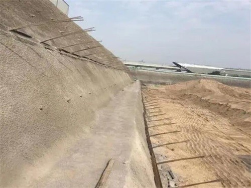 界首河道边坡加固